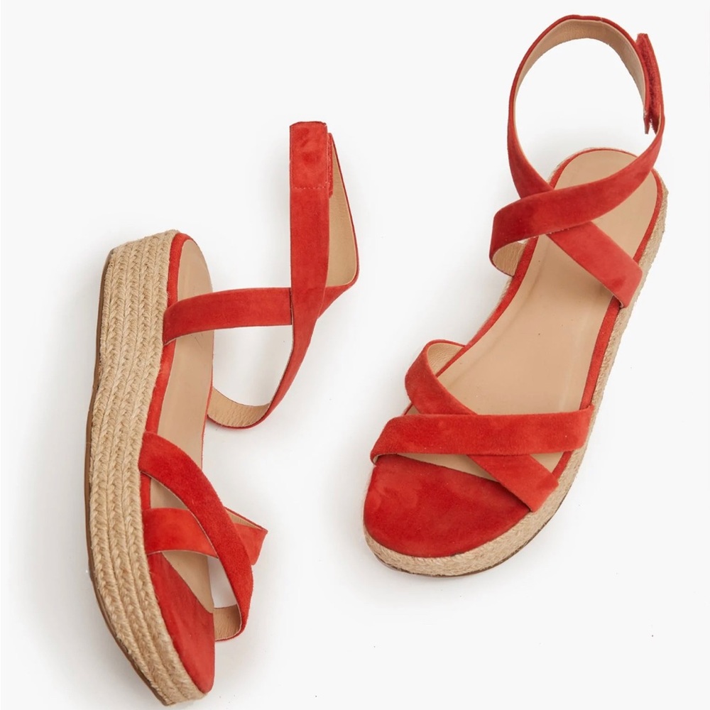 NIB Able Larissa Sport - Bright Coral Size 10